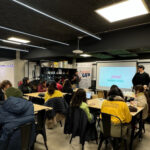 Science Up y Proyecto InES I+D PUCV imparten taller a estudiantes del Congreso ANEB 